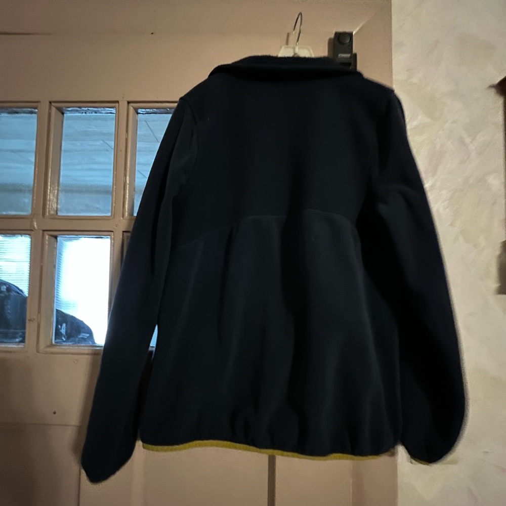 L.L. Bean size small pullover - Picture 4 of 5